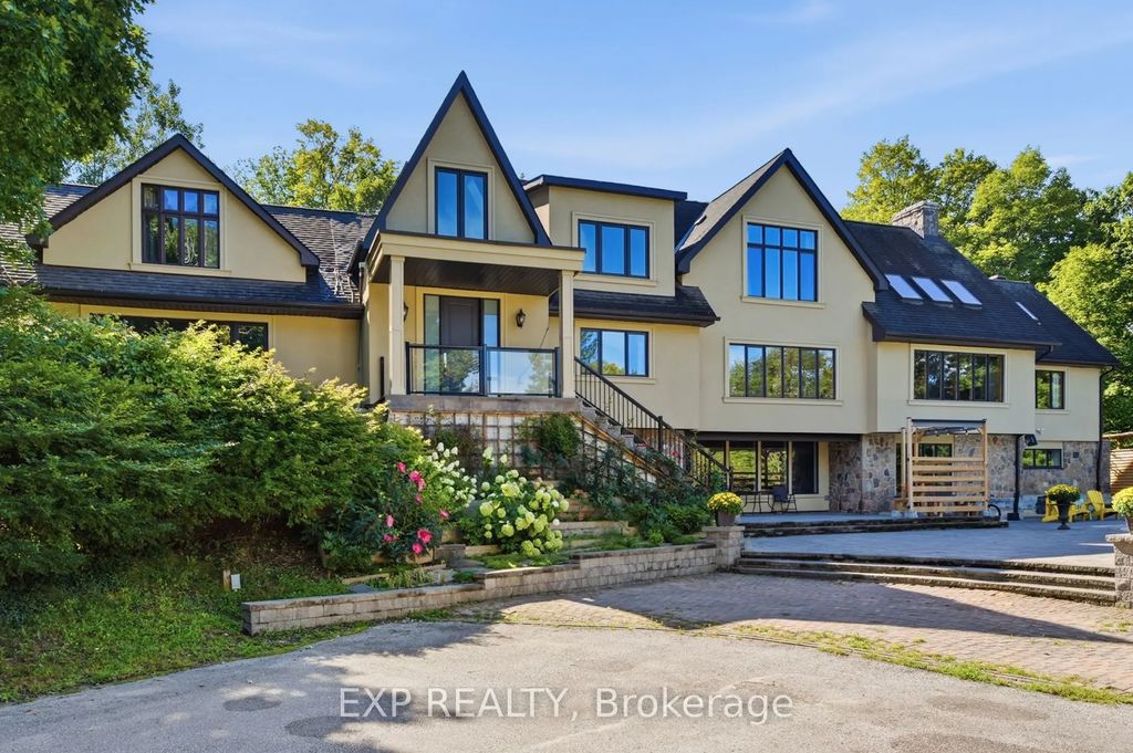 1785 Davis Drive W, King