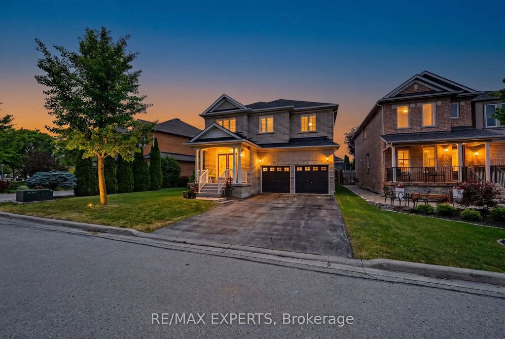 15 Arrowood Crescent, Vaughan