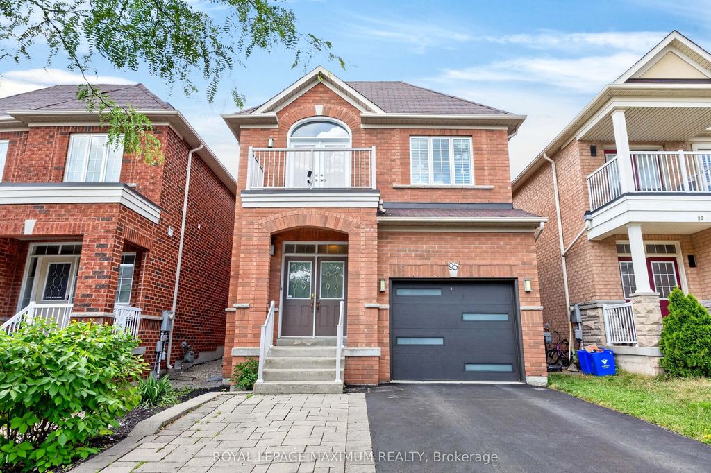 95 White Beach Crescent, Vaughan