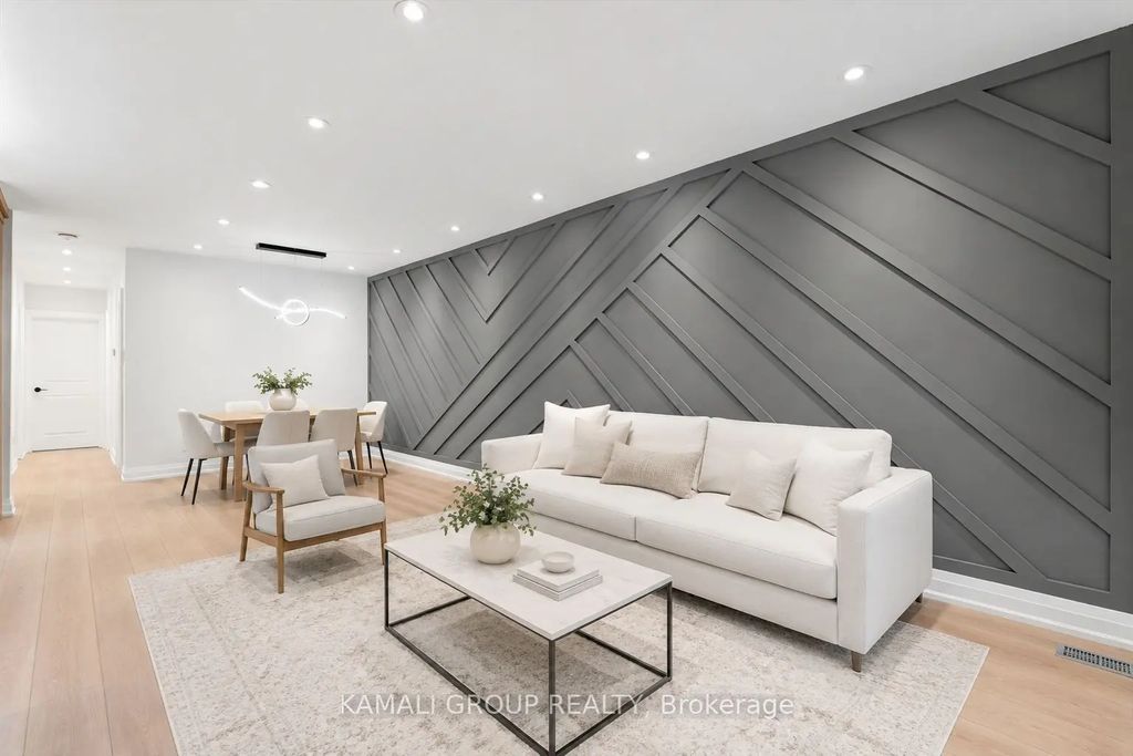 63 Walter Avenue Main, Newmarket