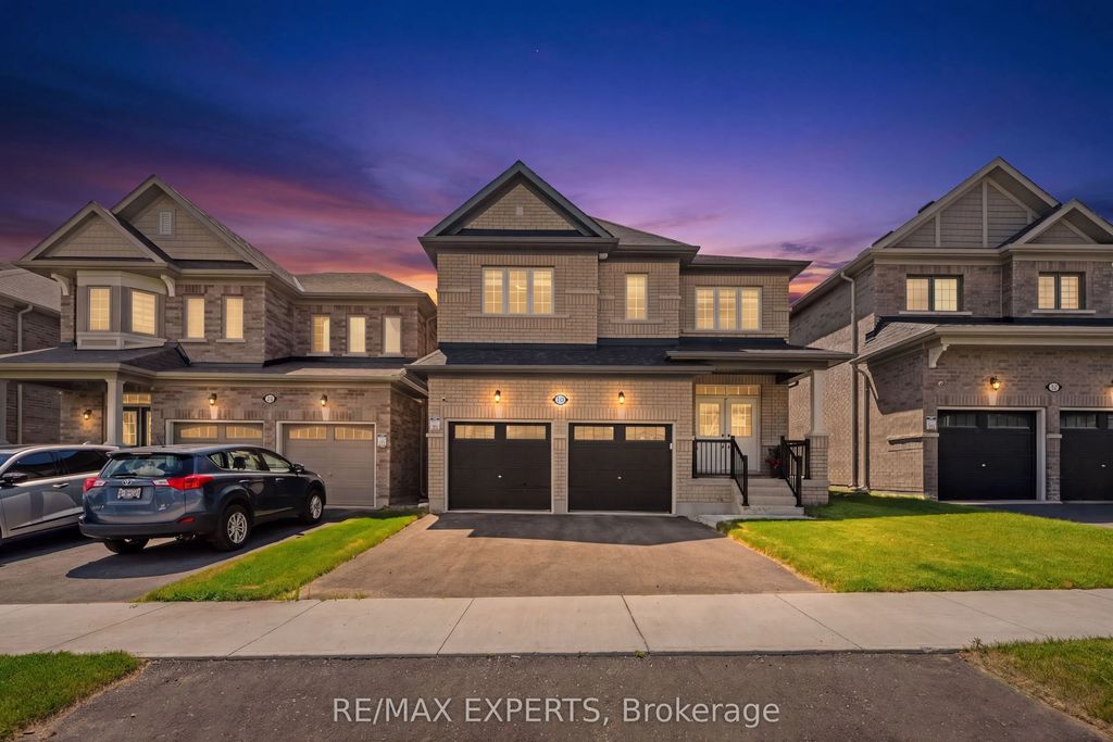 10 Lawrence D. Pridham Avenue, New Tecumseth