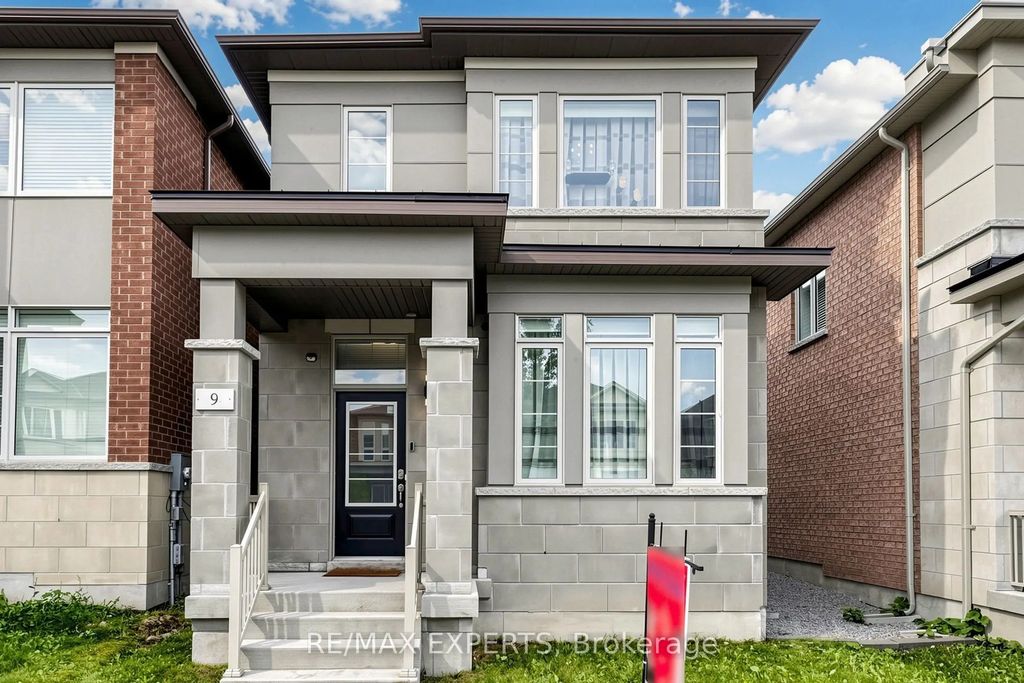 9 Applegate Drive, East Gwillimbury