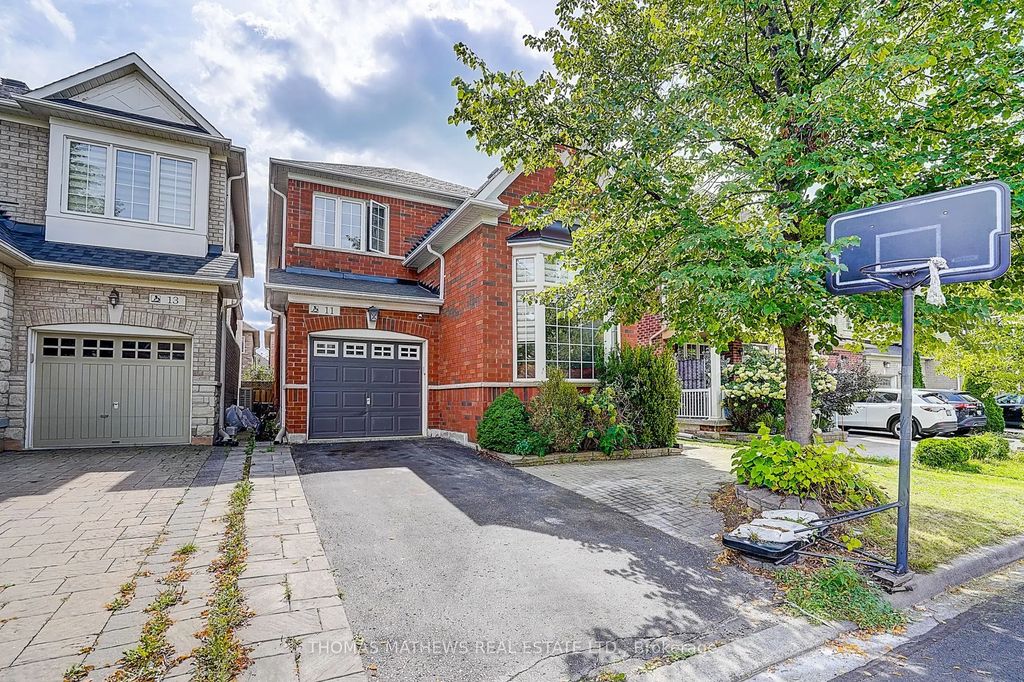 11 Ada Gardens, Markham