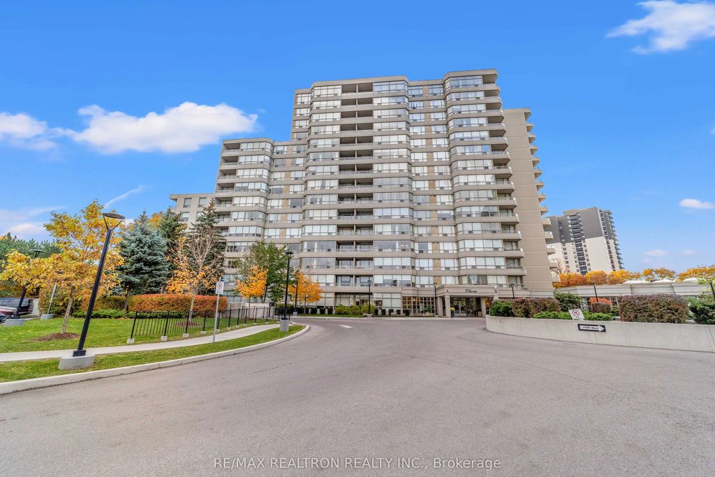 11 Townsgate Drive 312, Vaughan