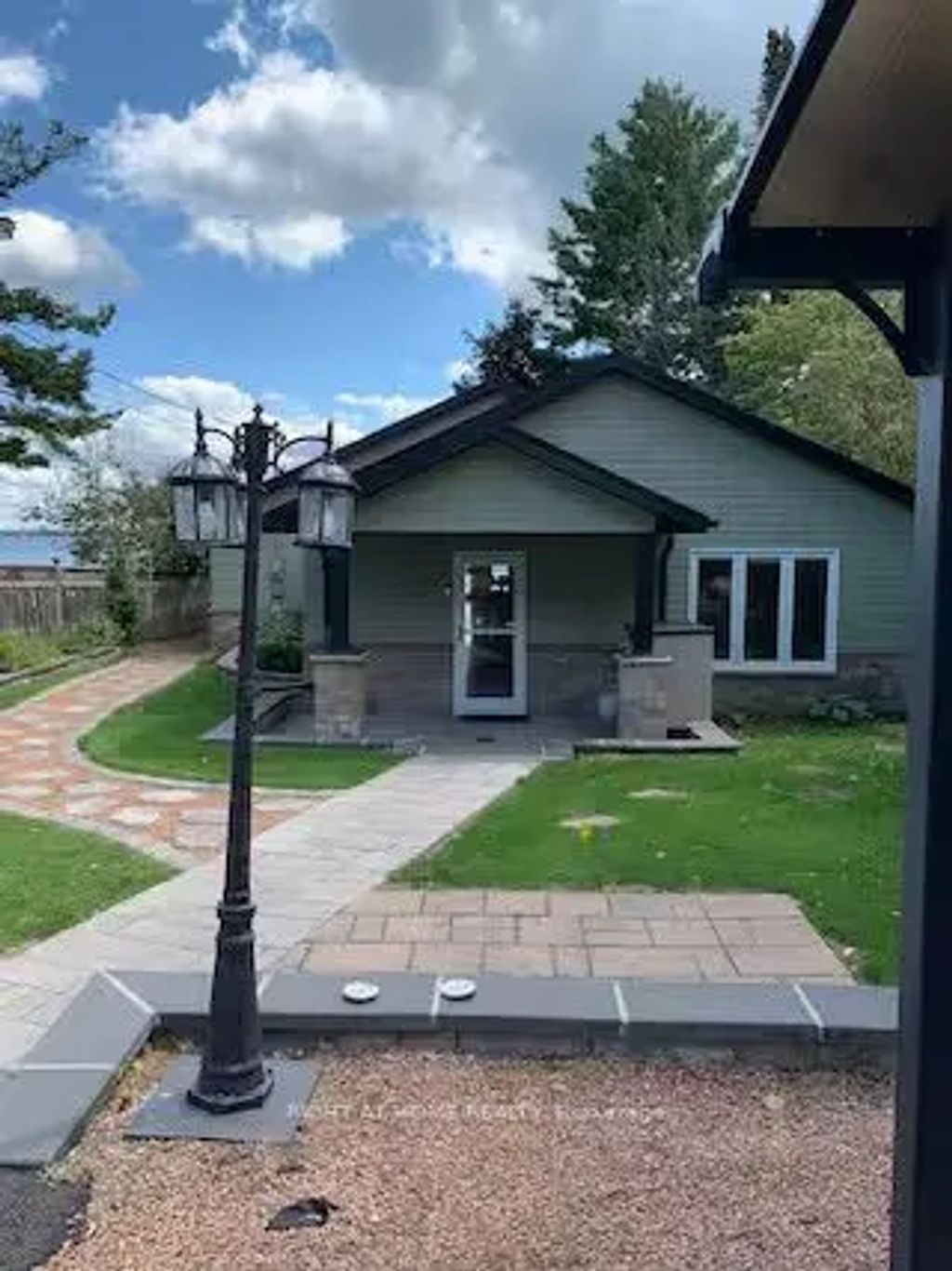 885 Adams Road, Innisfil