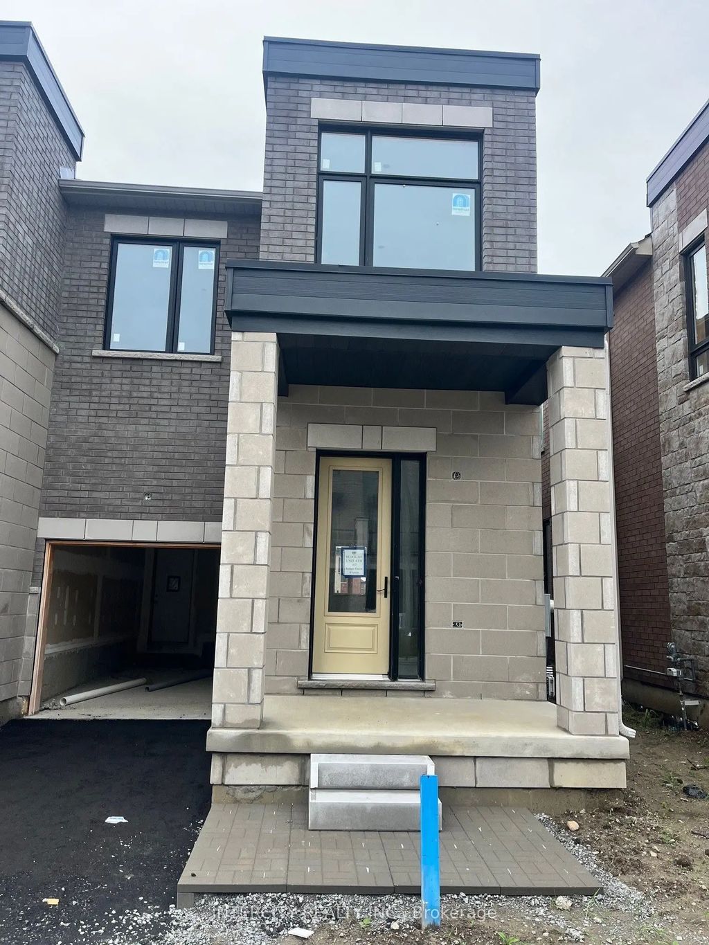 107 Robert Eaton Avenue (block 224 Unit 4), Markham