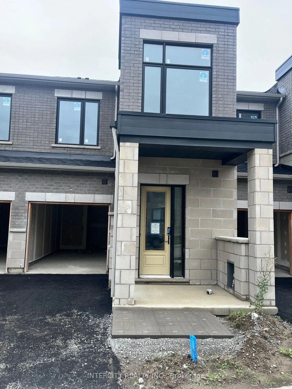 13 Robert Eaton Avenue (block 231 Unit 3), Markham