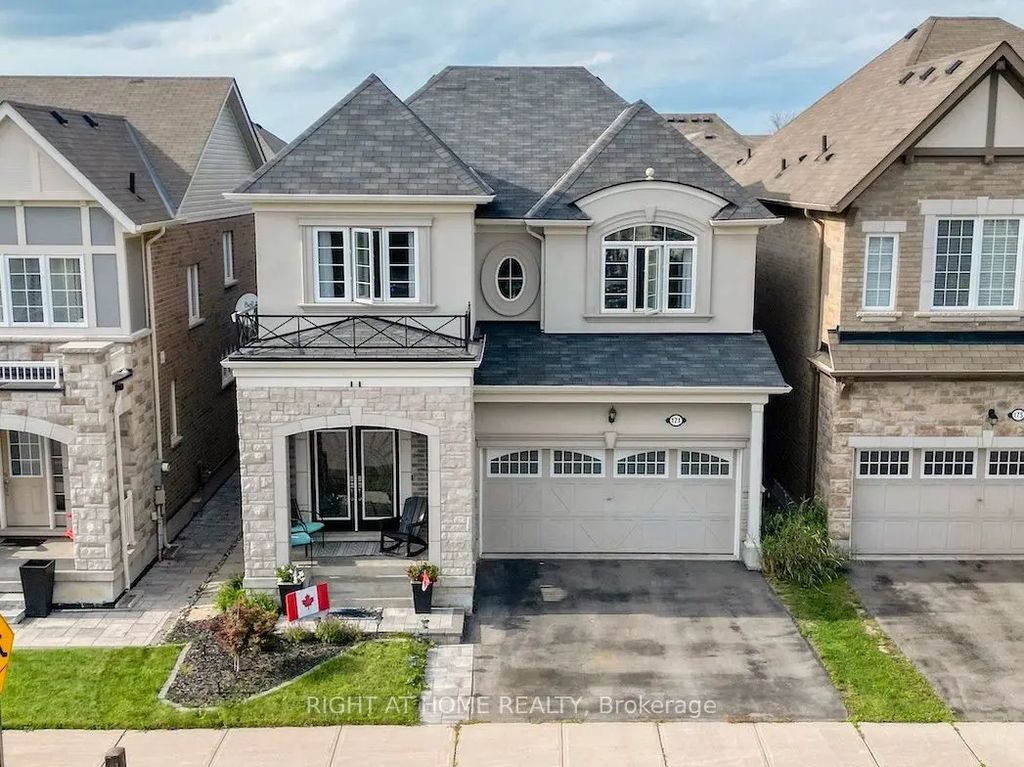 171 Thomas Phillips Drive, Aurora