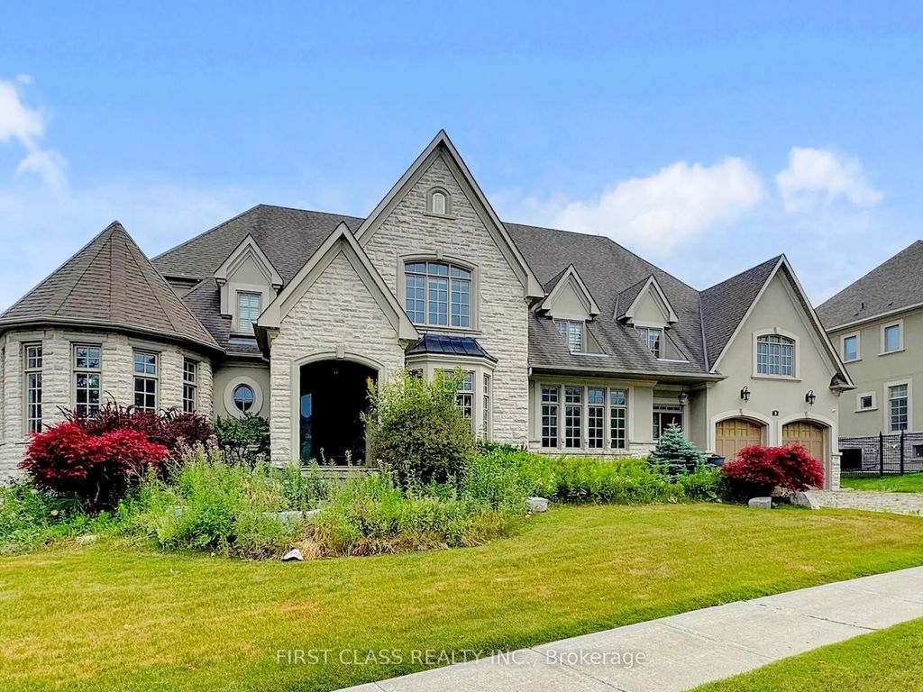 3 Royal County Down Crescent, Markham