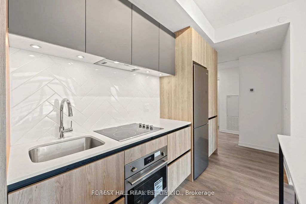 7950 Bathurst Street 1524, Vaughan