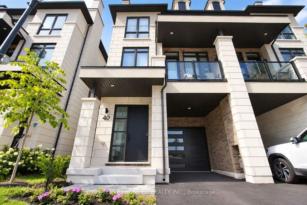 40 Chiara Rose Lane, Richmond Hill