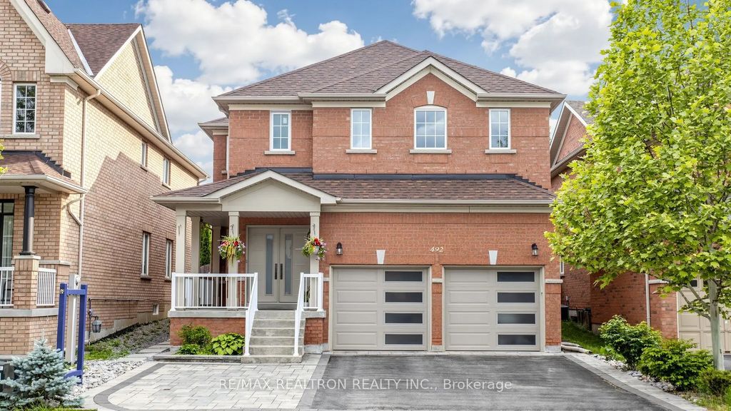 492 Pleasant Ridge Avenue, Vaughan