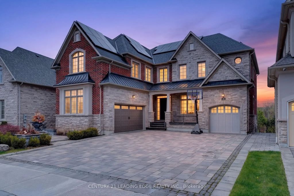 33 Stollery Pond Crescent, Markham