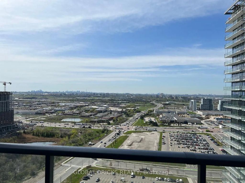 1000 Portage Parkway 2906, Vaughan