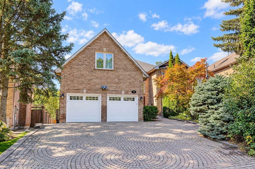 44 Prince Edward Boulevard, Markham