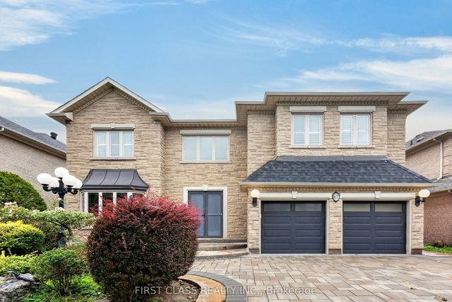 67 Black Walnut Crescent, Richmond Hill