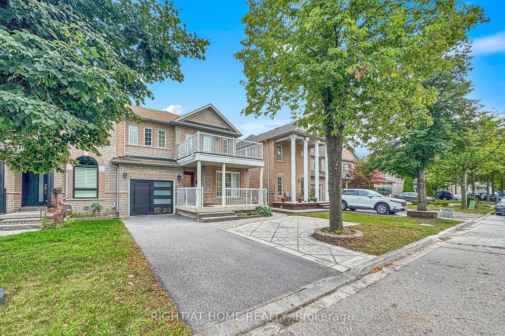 262 Wildberry Crescent, Vaughan