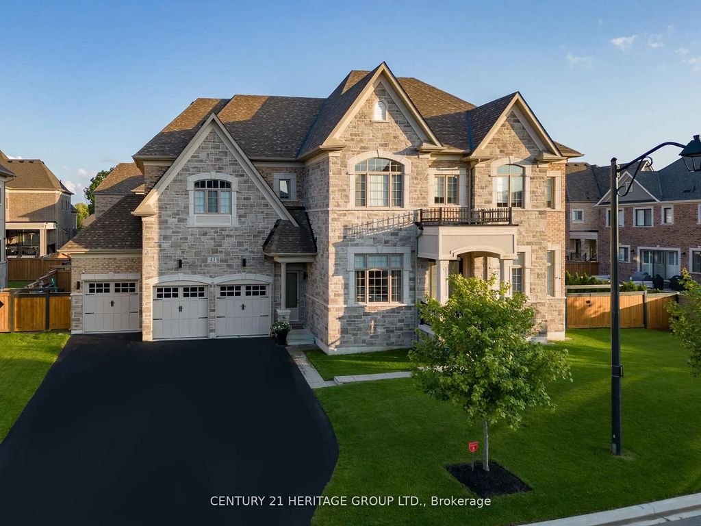 43 Sir Henry Court, King