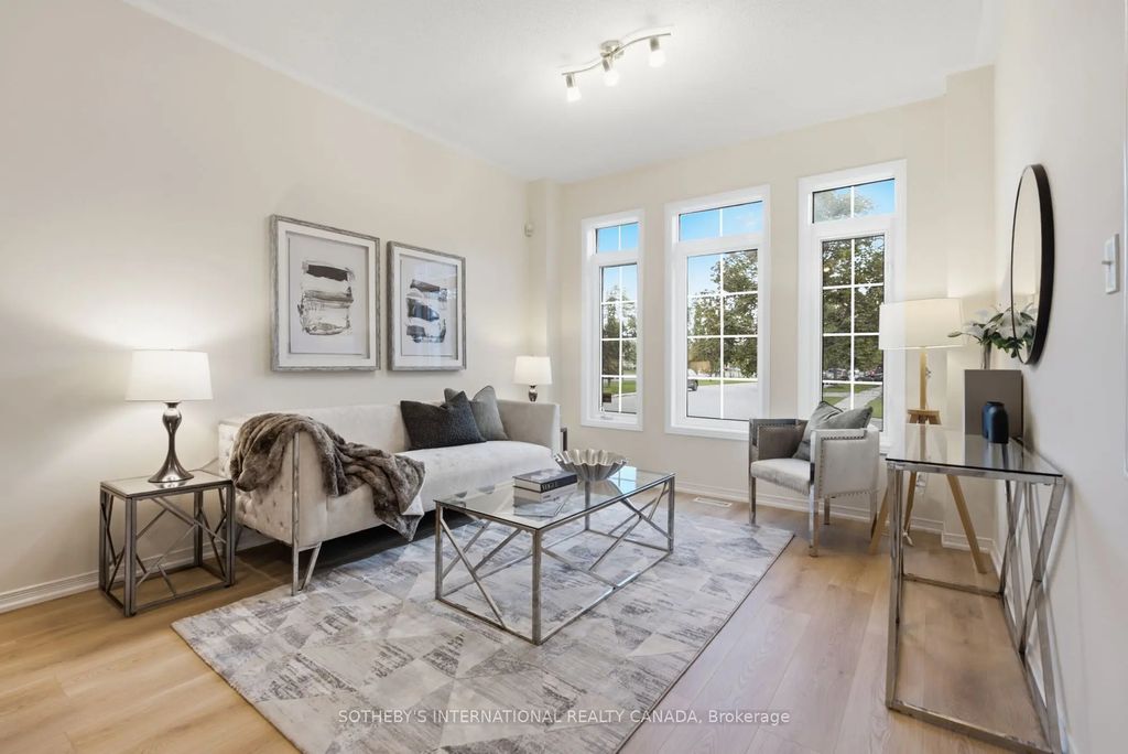 42 Chasser Drive, Markham