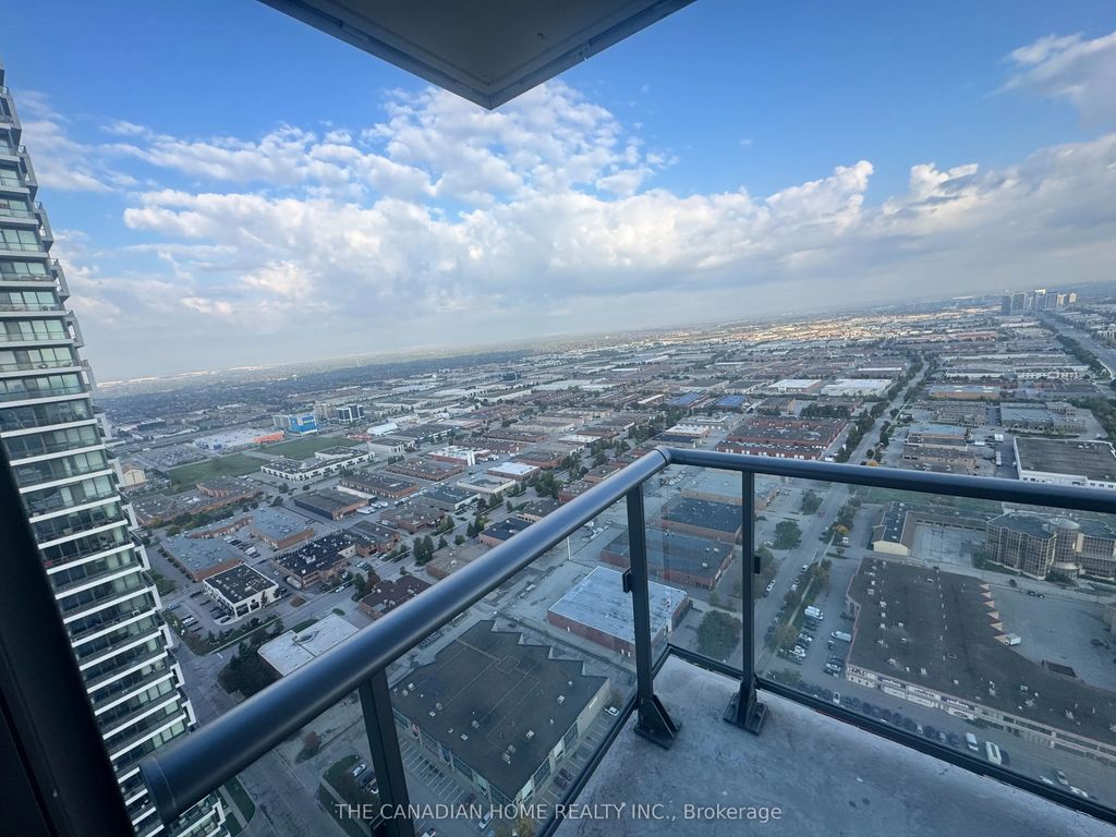 1000 Portage Parkway 4811, Vaughan