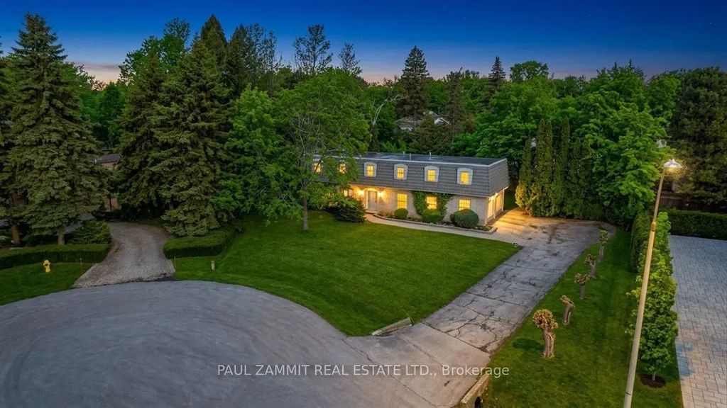 8 Lafayette Place, Markham
