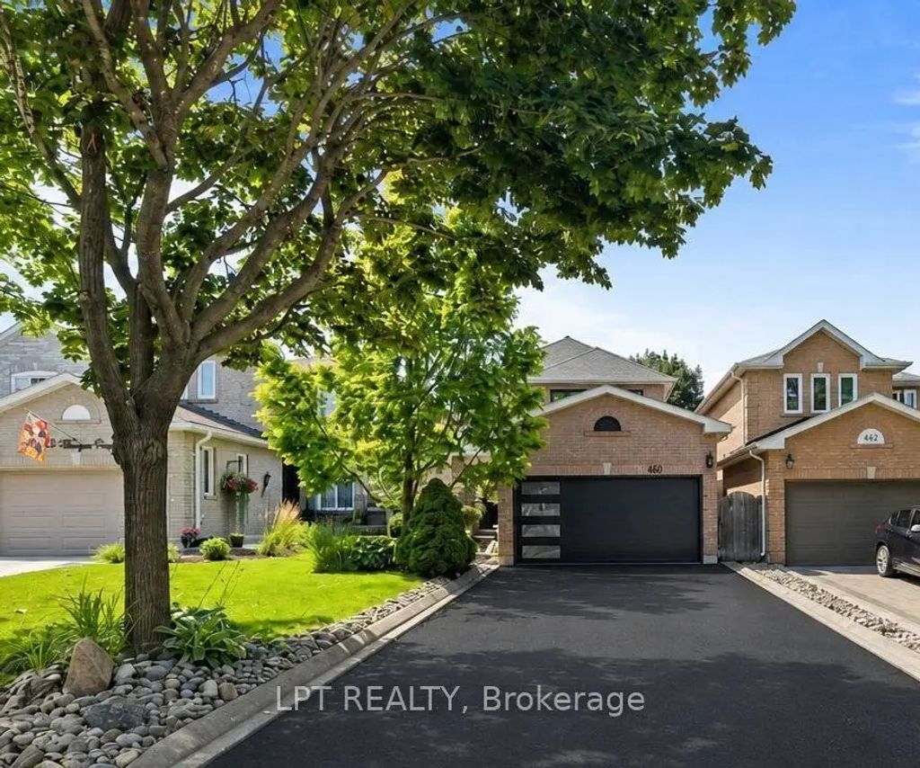416 Flanagan Court, Newmarket