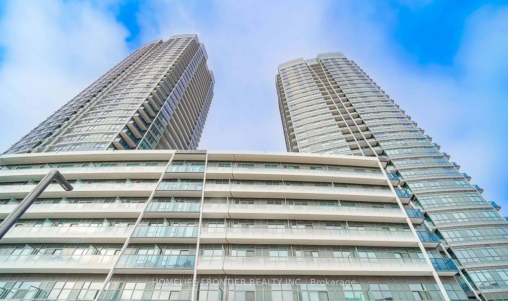50 Upper Mall Way 2812, Vaughan