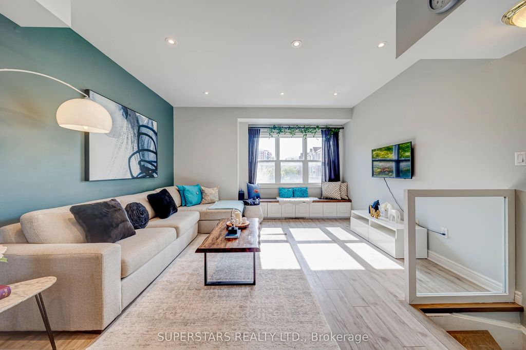 119 Pond Drive, Markham