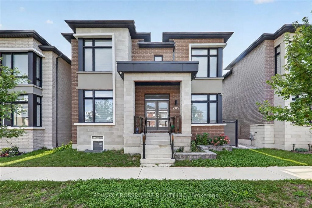 202 Webb Street Main And 2nd Foloor, Markham