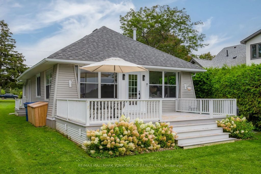 913 Lake Drive N, Georgina