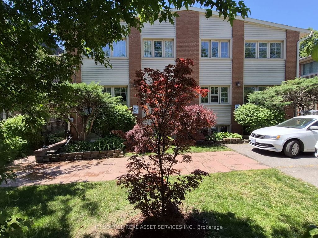 122 Lucas Street, Richmond Hill