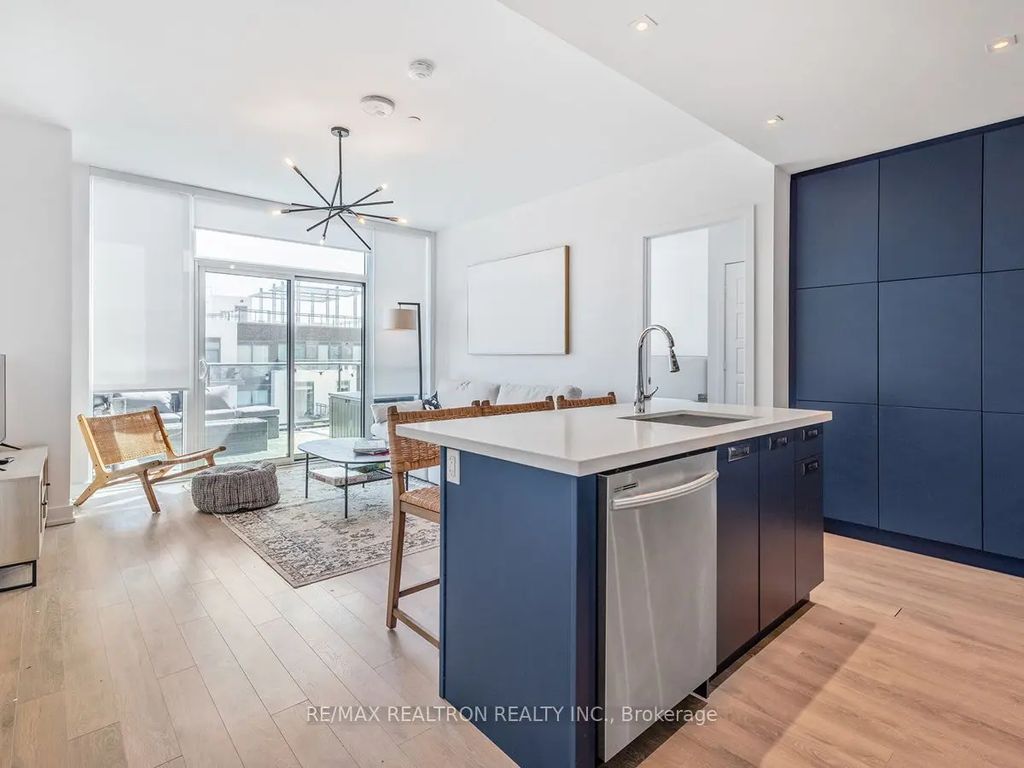 375 Sea Ray Avenue 415, Innisfil