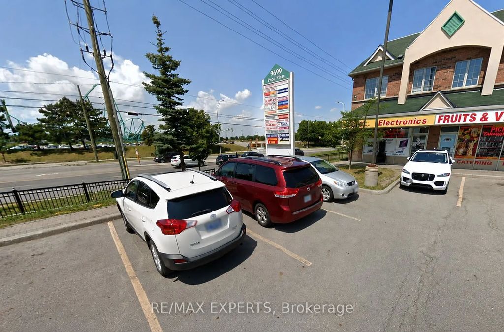 9699 Jane Street 8, Vaughan