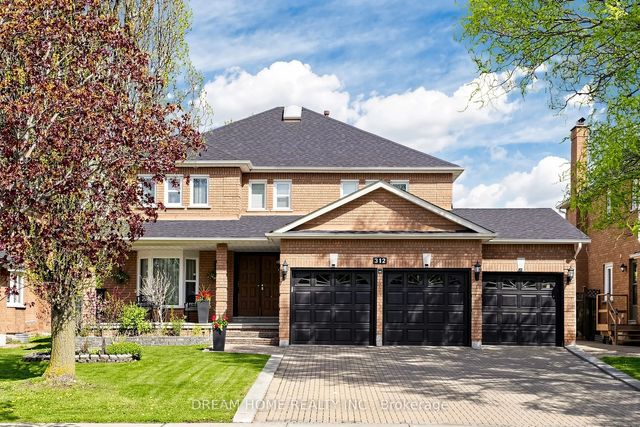 312 Valeria Boulevard, Vaughan