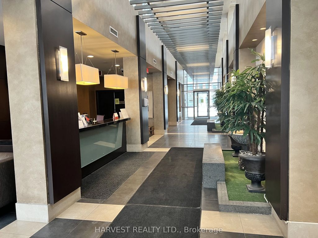 21 Upper Duke Crescent 609, Markham