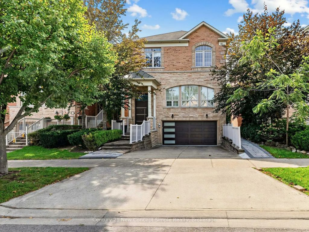 161 Townsgate Drive, Vaughan