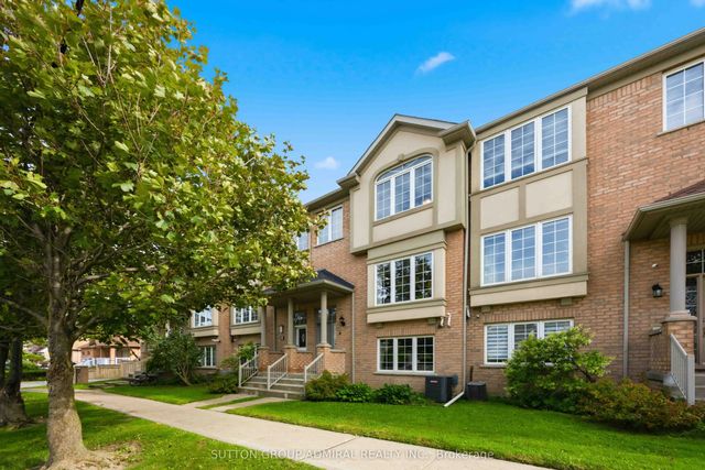 71 Puccini Drive 4, Richmond Hill