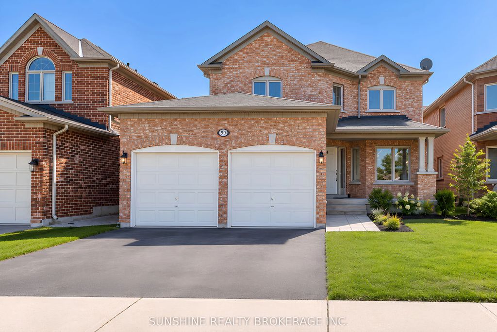 99 Canyon Hill Avenue, Richmond Hill