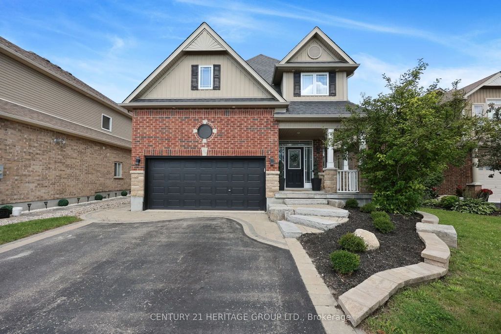 203 Gray Avenue, New Tecumseth