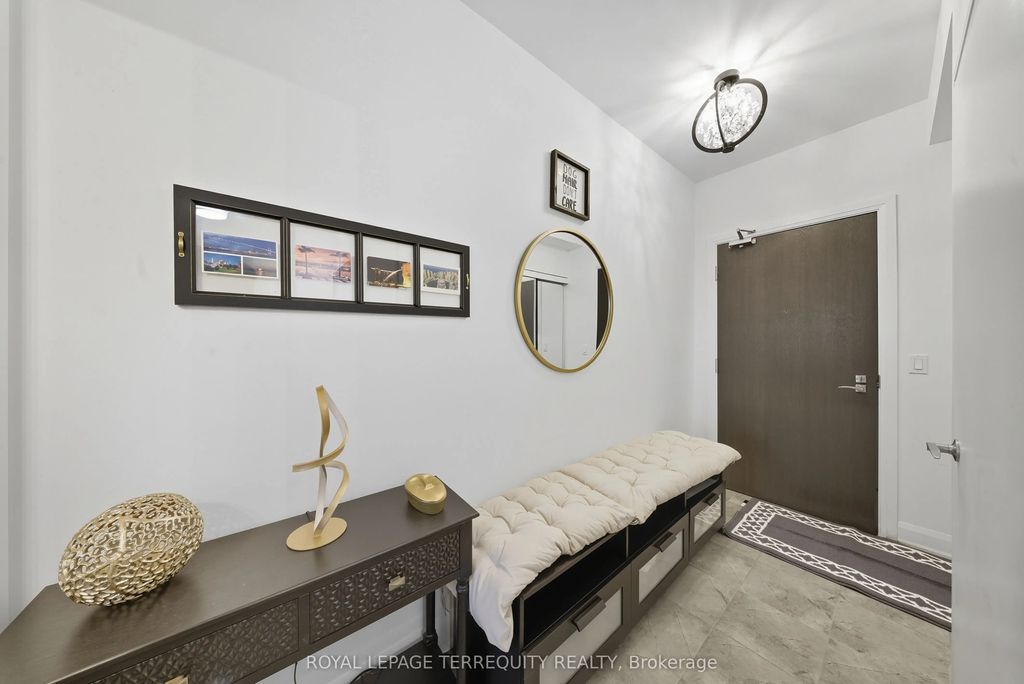 2910 Highway 7 N/a 902, Vaughan