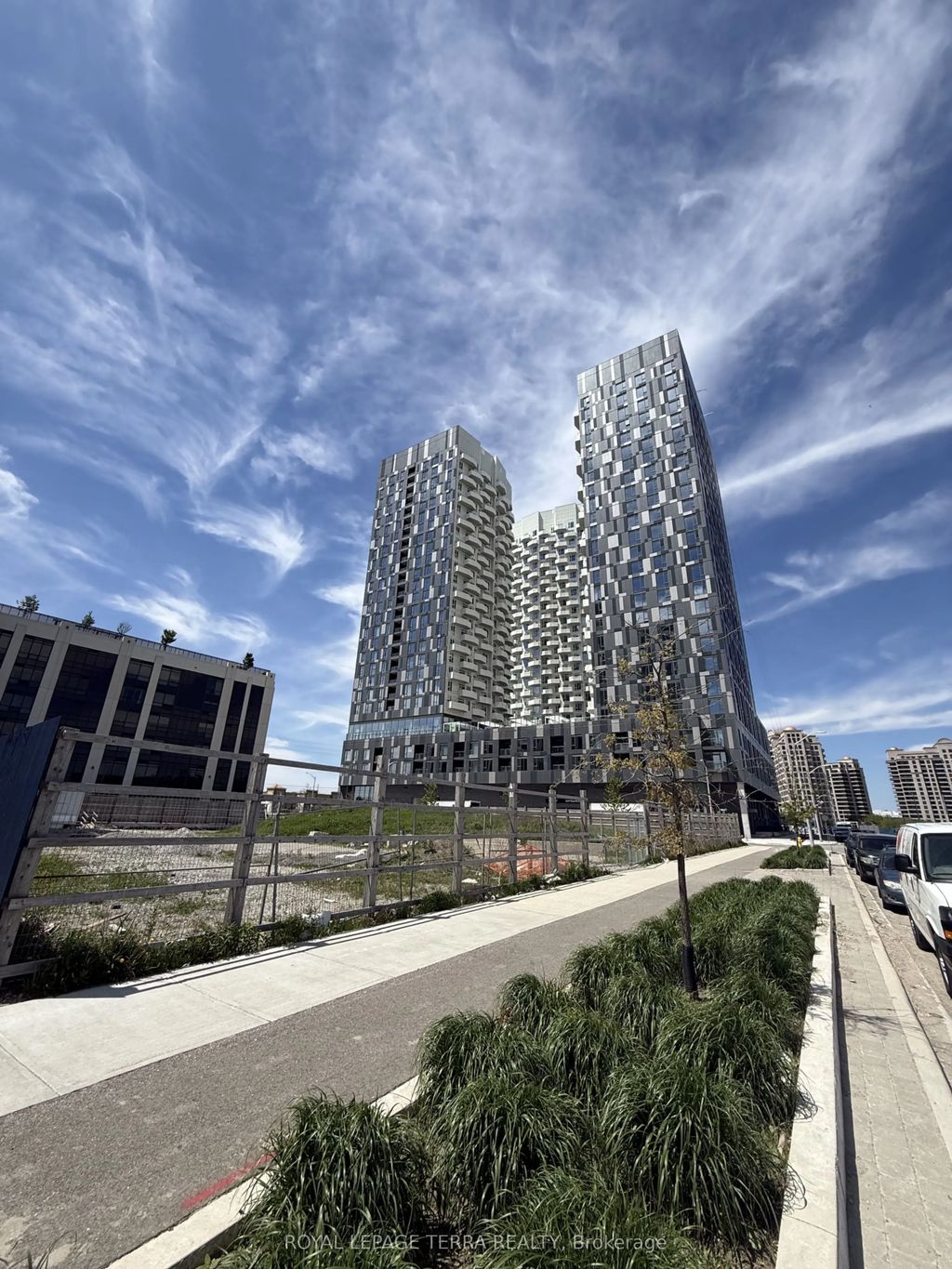 474 Caldari Road 1202, Vaughan