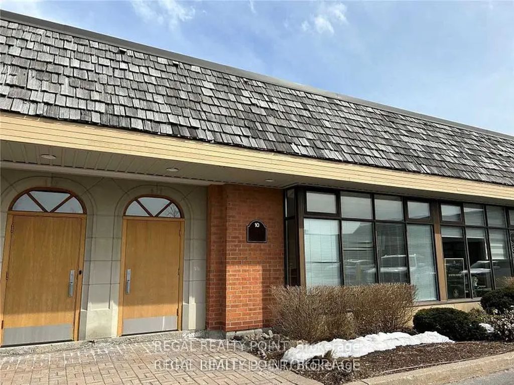 35 West Pearce Street Unit 10, Richmond Hill