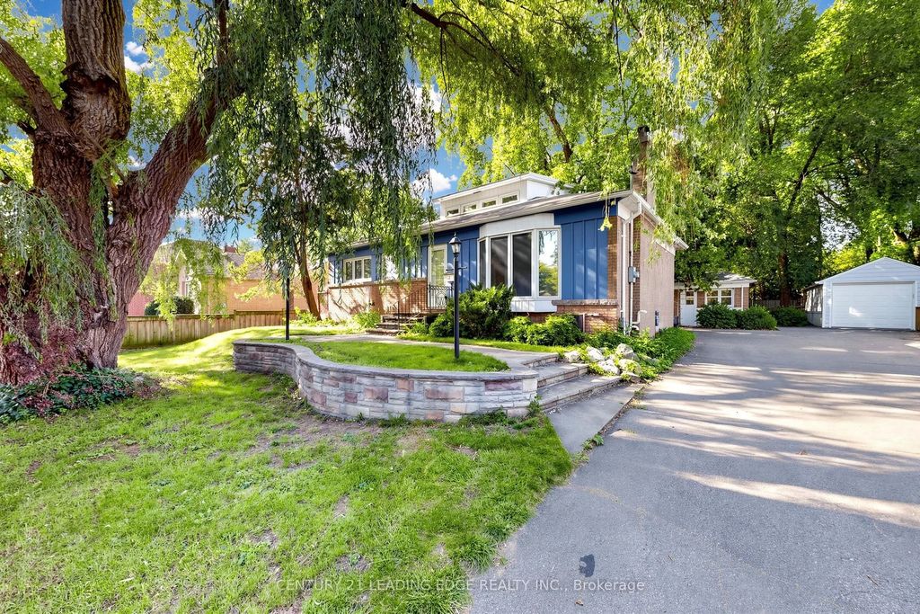 4 Rougecrest Drive, Markham