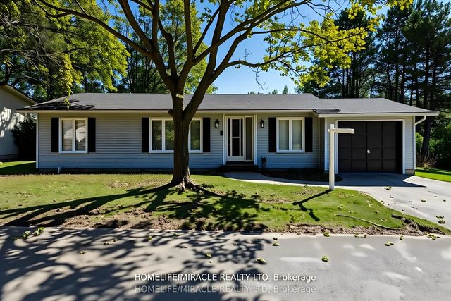1 Tecumseth Pines Drive, New Tecumseth