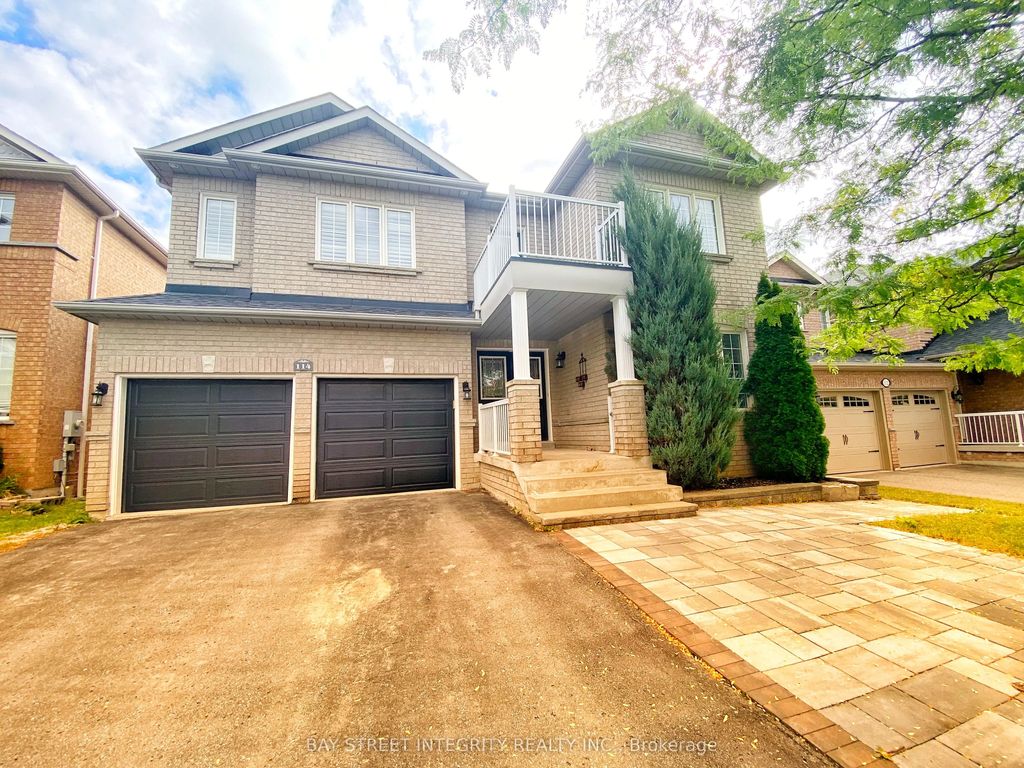 Main 114 Red River Crescent, Newmarket