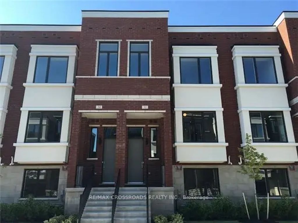 32 Ambler Lane, Richmond Hill