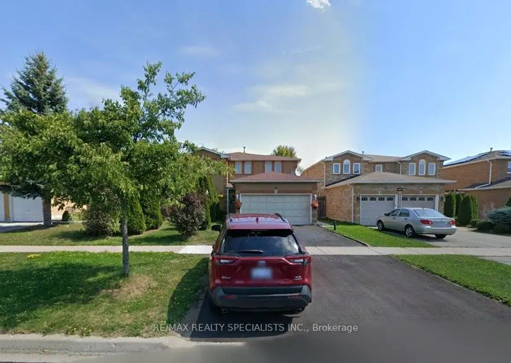 141 Yorkland Street Lower, Richmond Hill