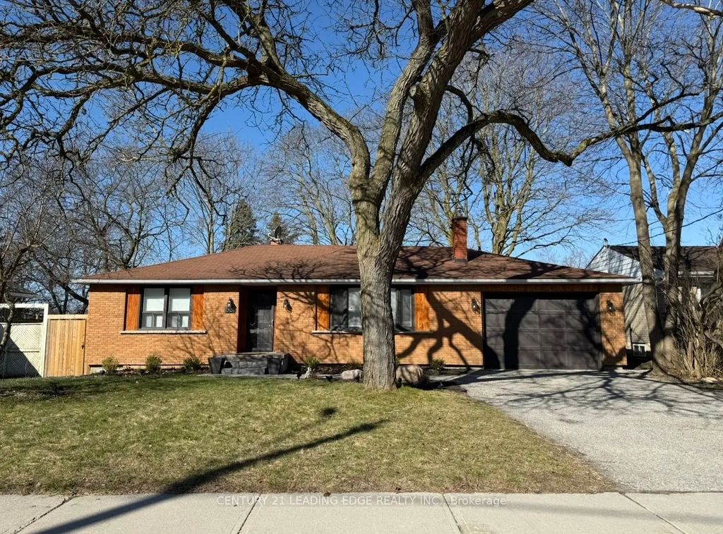 62 Baker Street A, Whitchurch-Stouffville
