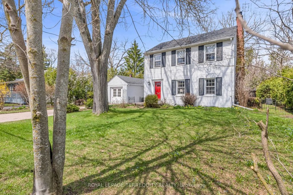 155 Centre Street W, Richmond Hill