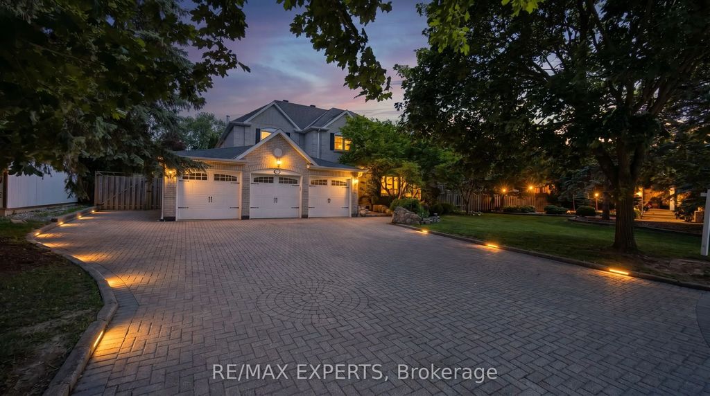 123 Fern Valley Crescent, Richmond Hill